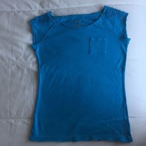 Girls blue glitter tee
